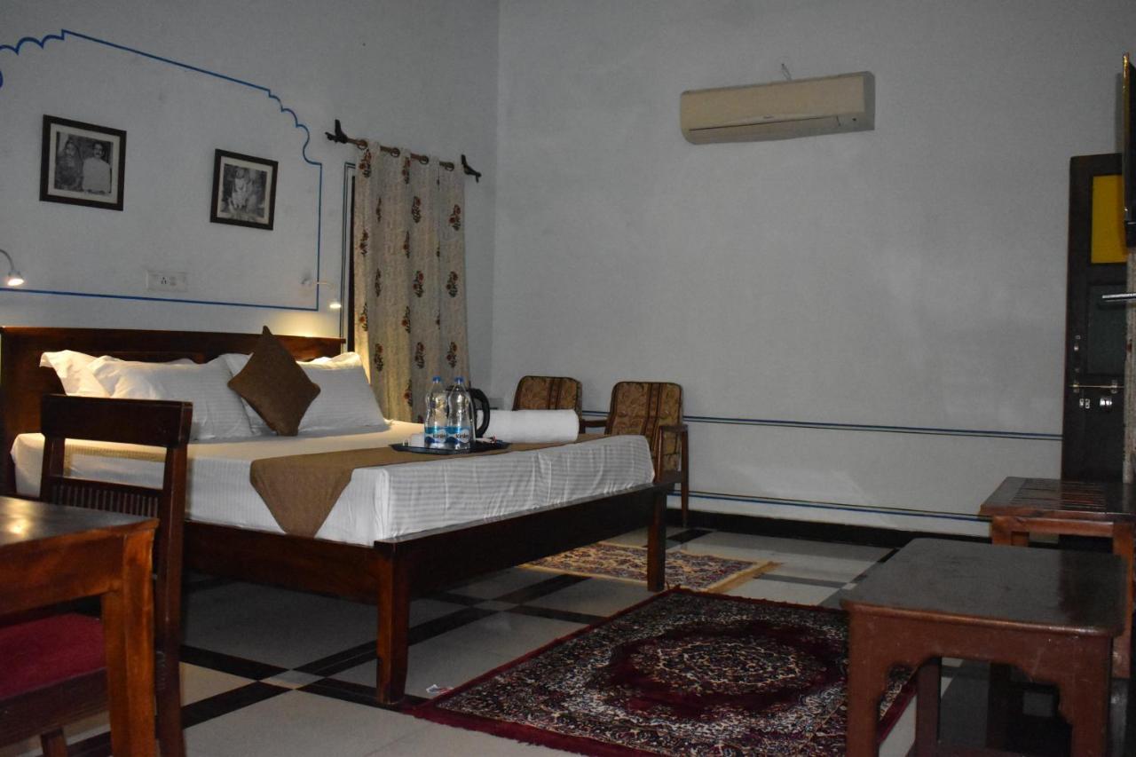 เดอะ โกนาร์ค นาวาล สาครพาเลซ Hotel บุนดิ ภายนอก รูปภาพ