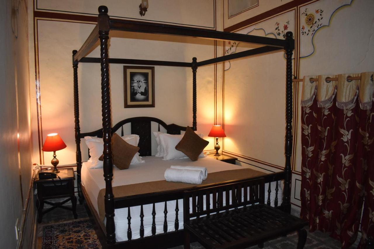 เดอะ โกนาร์ค นาวาล สาครพาเลซ Hotel บุนดิ ภายนอก รูปภาพ